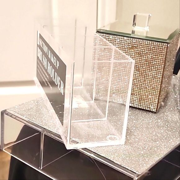 At Home Acrylic 4 Section Makeup Brush Holder - Picture 6 of 6